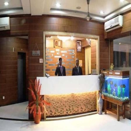 Hotel Puneet International Raipur  Bagian luar foto