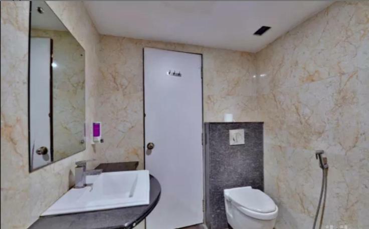 Hotel Puneet International Raipur  Bagian luar foto