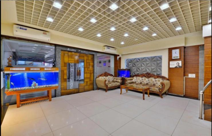 Hotel Puneet International Raipur  Bagian luar foto